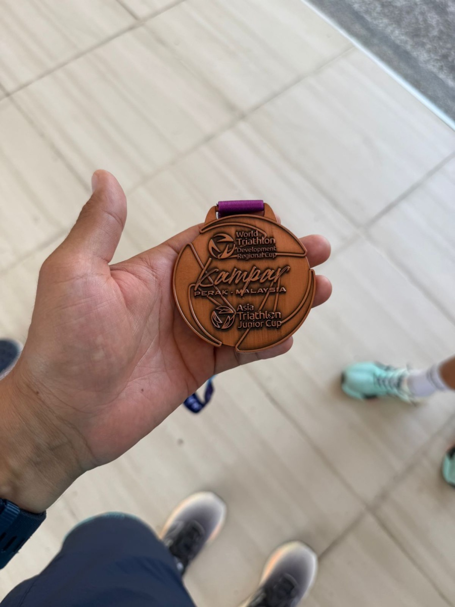 ТРИАТЛОННАН РАМАЗАН АЙНЕГОВ — ЖЕҢІМПАЗ, ЕЛМҰРАТ ҚАНАЙ — ҮЗДІК ҮШТІКТЕ